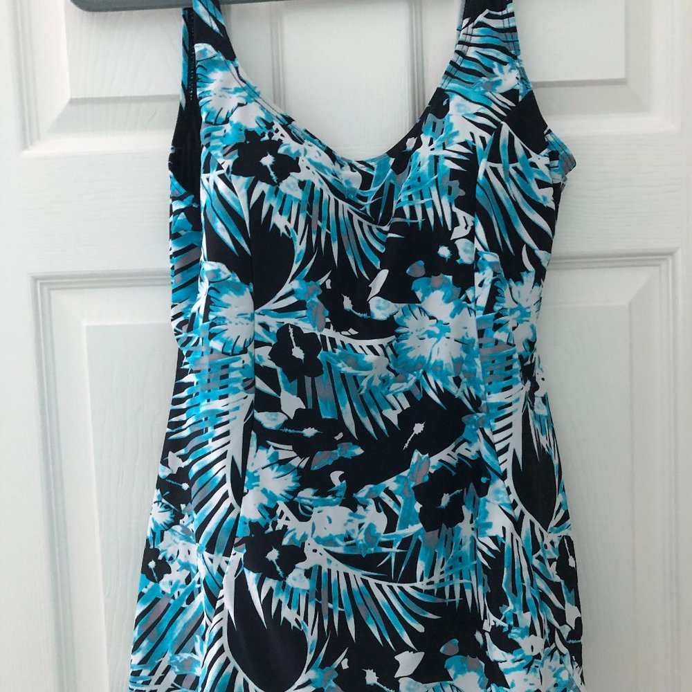 SHORE SHAPES SWIMSUIT SIZE 14 ONE PIECE